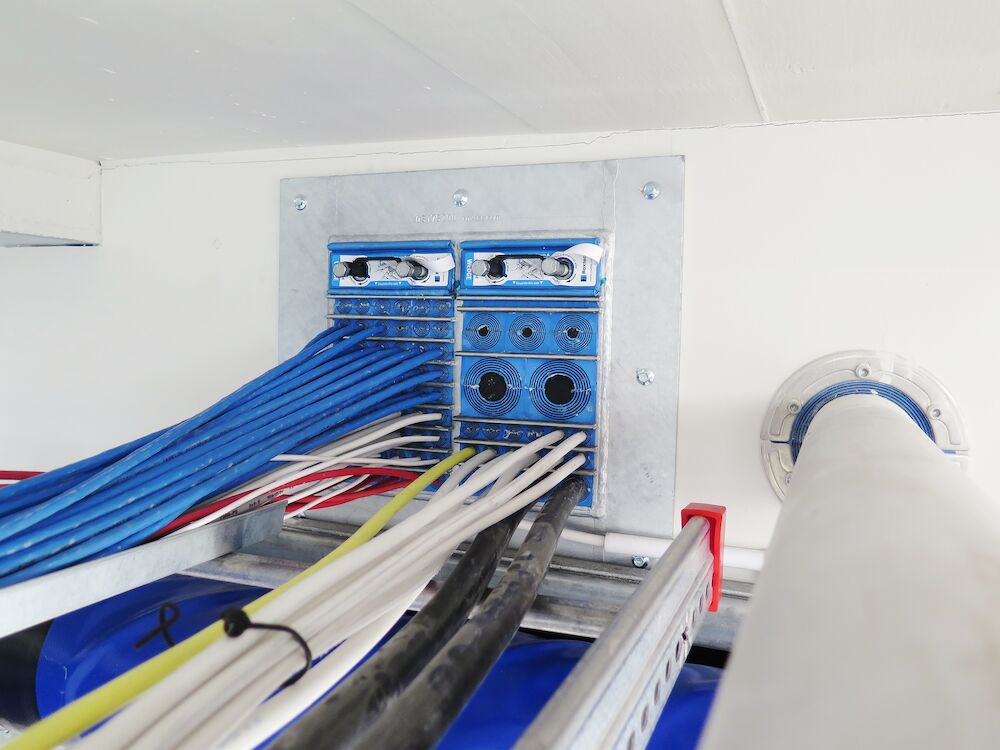 Roxtec cadre G - Passage de câbles étanches et coupe-feu